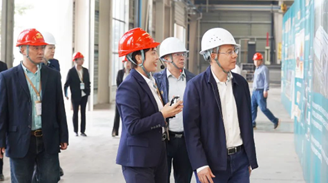 ”海南省**党组成员、省重大项目领导小组专职副组长刘平“